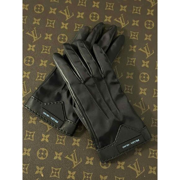 Prada Lambskin Gloves - Picture 4 of 16